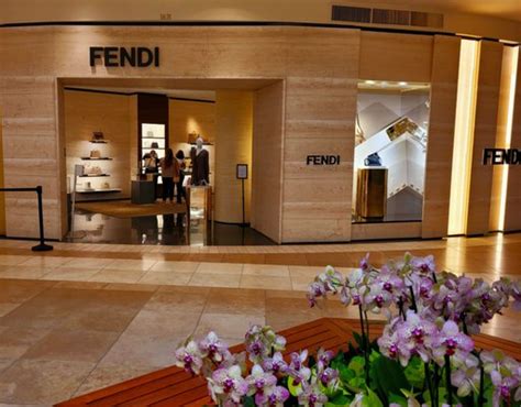 Fendi, 3333 Bristol St, Ste 1631, Costa Mesa, CA 92626, US